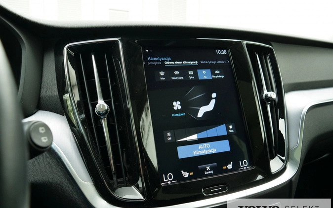 Volvo V60 cena 114900 przebieg: 121660, rok produkcji 2019 z Pilawa małe 596